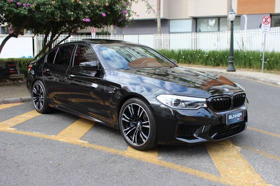 BMW M5 4.4 V8 TWIN POWER M XDRIVE STEPTRONIC